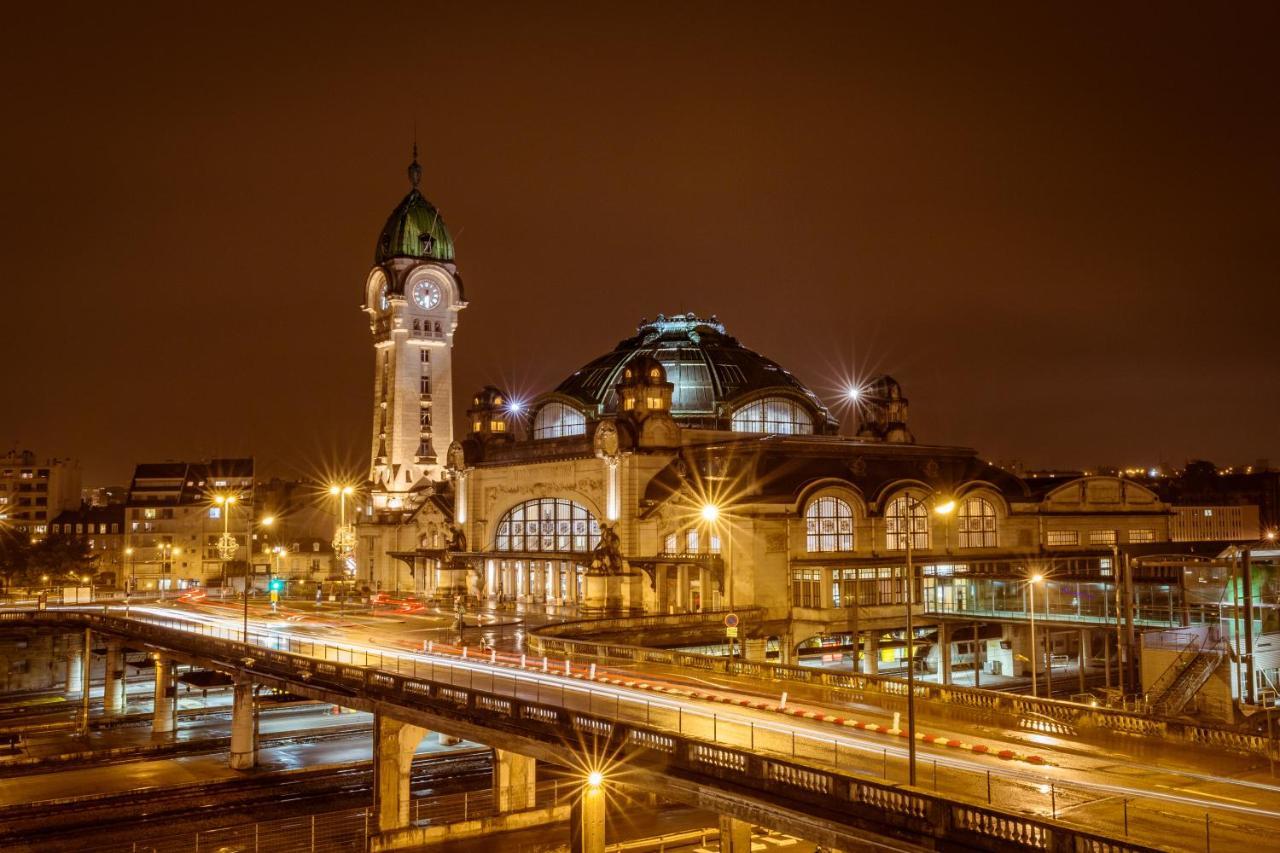 Kyriad Limoges Centre Gare - Atrium Exterior foto